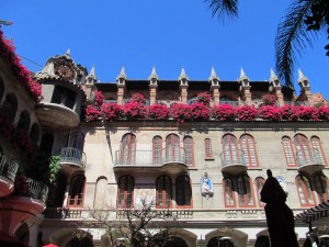 Mission Inn Courtyard with rotating Clock Tower!